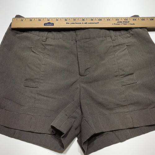 Daisy Fuentes Shorts Womens Size 8 Brown Cuffed Striped Active Stretch Mid Waist - Picture 12 of 12