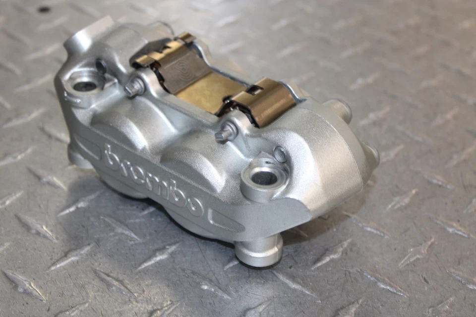 2009 DUCATI MONSTER 696 ЛЕВЫЙ ПЕРЕДНИЙ ТОРМОЗ СУППОРТ BREMBO - Изображение 3 из 4