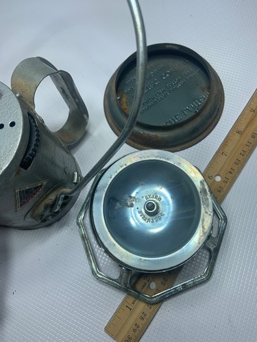 Vintage Delta Powerlite Lantern Delta Electric Co Rare. Works Great Inc New Bat - Picture 12 of 12
