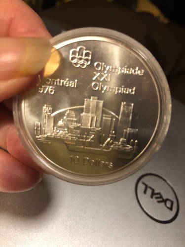 Moneda de 10 dólares de los 11 Juegos Olímpicos de Canadá Queen Elizabeth 1973 Montreal City - Imagen 7 de 12