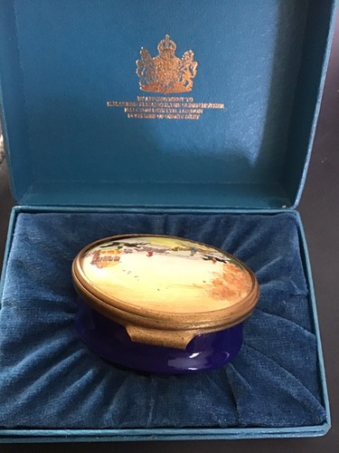 Vintage Bilston & Battersea Enameled Patch/Pill Box. Grammy Core Antique W/box - Picture 3 of 14