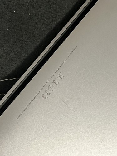MacBook Pro 13” 2016 Retina Touch Bar A1706 - Zdjęcie 5 z 14