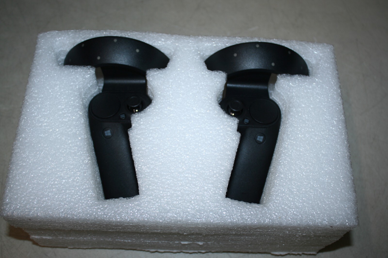 Microsoft Windows A85 CYK VR Knuckles Controller Pair Left Right Hand Motion Tracking  -image