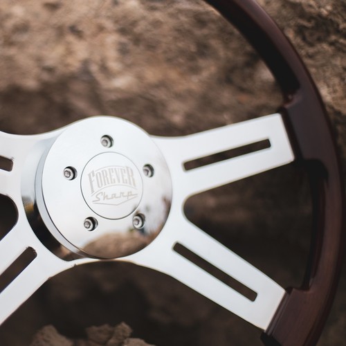 18" Chrome Steering Wheel with Dark Wood Mahogany Grip and Billet Horn Button - Foto 6 di 10