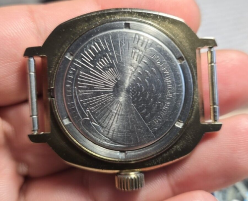 Watch Wostok Komandirskie. Mechanical . Russian USSR - Picture 7 of 15