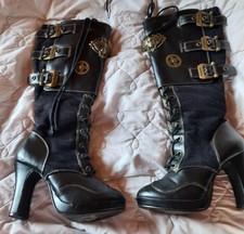 Demonia Goth Steampunk Boots Size 10 Cog & Bee Brass Fittings 4" Heel Euc