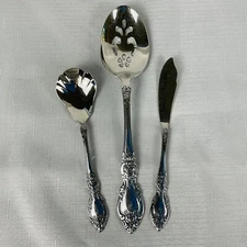 Oneida Wordsworth 3 Serving PCs Slotted Spoon, Sugar Shell & Butter Spreader GUC