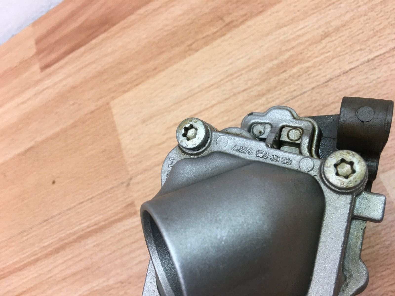 Mercedes W117 200 Benzin M270 Ölpumpe Ölförderpumpe Pumpe Motoröl  