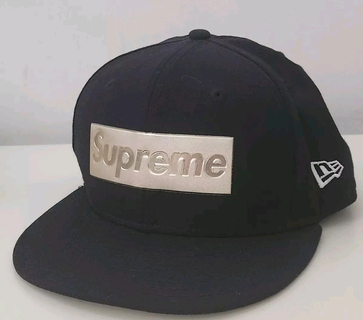SS16 Supreme Kiste Logo NEW ERA Marineblau Hut Silber Metallic 7 1/4 Selten Cap