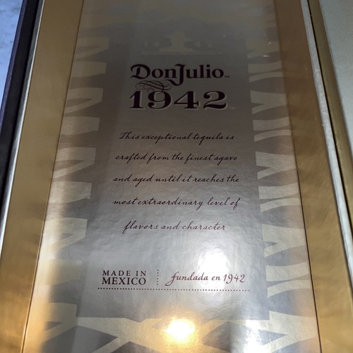 Don Julio 1942 Tequila Bottle And Box And Cork - 750ml - Picture 2 of 7