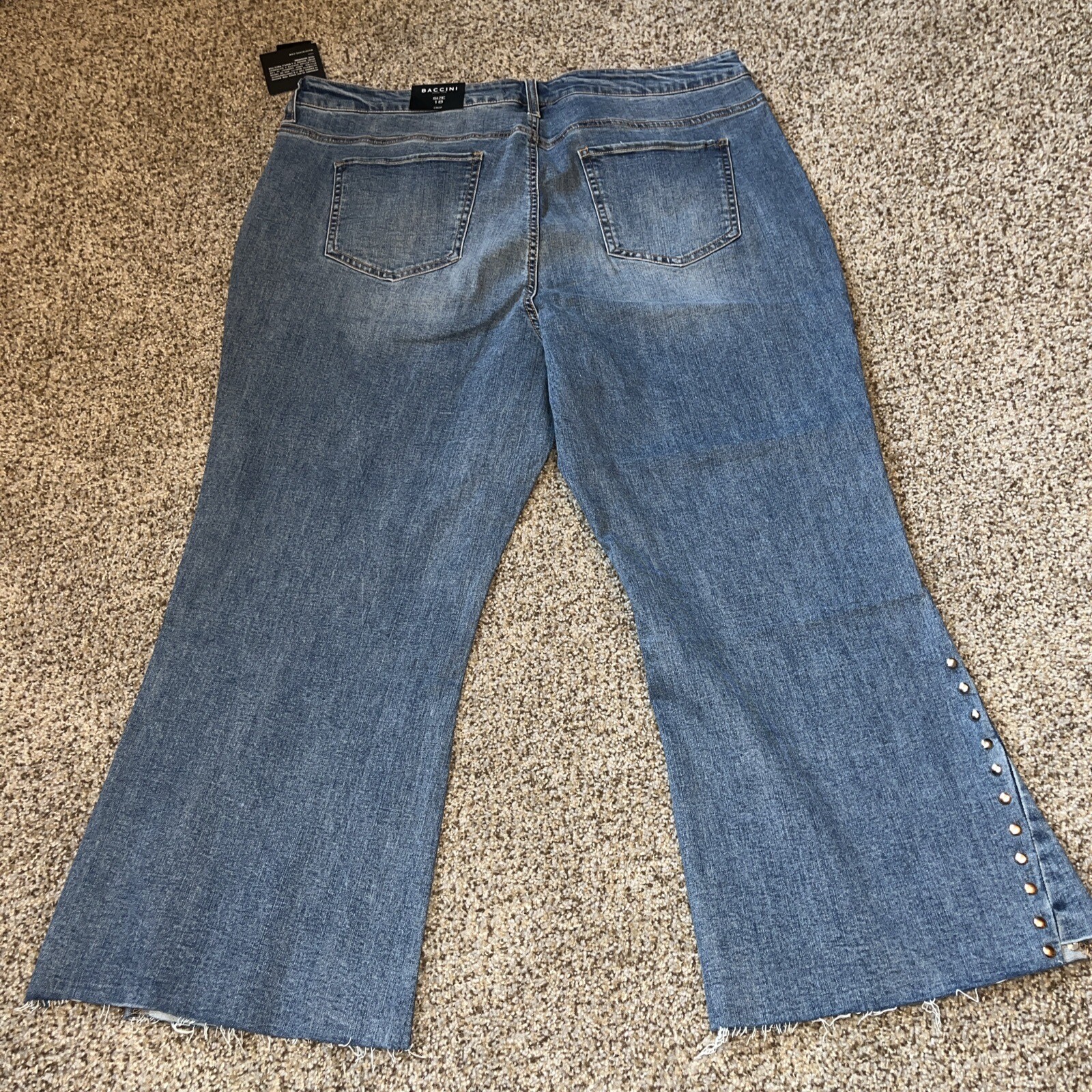 Baccini Crop Women's Blue Jeans Size 18 New With Tags - View 4