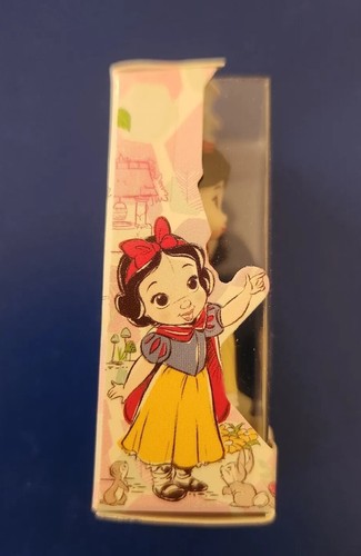 Zuru Mini Brands Disney SNOW WHITE Animator’s Collection Figure NEW - Picture 2 of 4