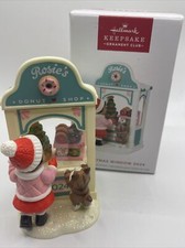 2024 HALLMARK ORNAMENT CHRISTMAS WINDOW KEEPSAKE LIMITED EDITION EXCLUSIVE