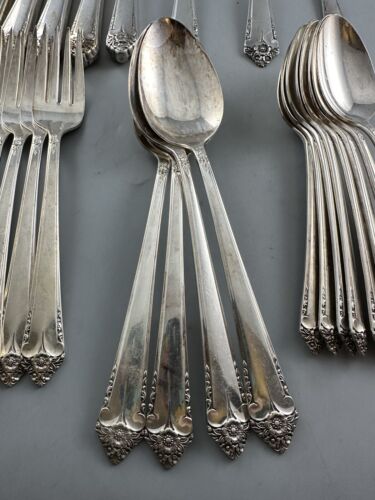 1950s Silverplate WM Rogers Starlight 27 Piece Flatware Completer Set - Picture 3 of 6