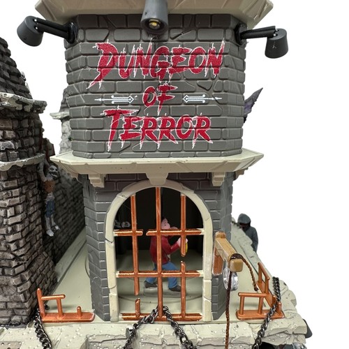 Lemax Spooky Town Dungeon of Terror Ride Animated Light Sound Halloween 35009 - Bild 8 von 12