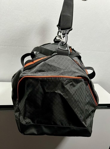 Ogio Catalyst Seesack schwarz verstellbarer Riemen Fitnessstudio Reise vielseitig 95001 - Bild 5 von 16