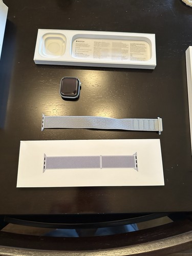 Apple Watch Series 10 GPS Cellulaire 42 mm - Photo 2 sur 6