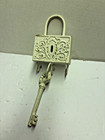 Cast Iron Lock & Key Holder Hook Rack – Wall Mounted Rustic White Decor