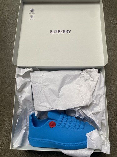 Burberry Slip On Bubble Sneakers Blue 39 NWB - Picture 4 of 10