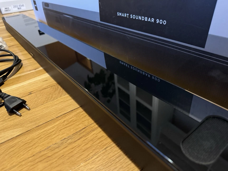 Bose Smart Soundbar 900, Dolby Atmos, Alexa-Sprachsteuerung, Schwarz - Bild 2 von 4