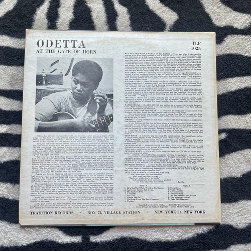 Odetta “Live At Gate Of Horn” Vinyl (1957) Rare & Great Condition - Picture 4 of 5