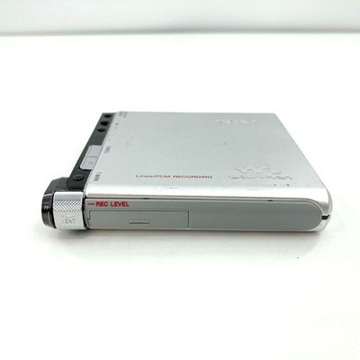 ソニーＭＤウォークマン　SONY Hi-MD Walkman MZ-RH1 SONY MZ-RH1 Walkman Hi-MD Player MiniDisc Recorder Silver
