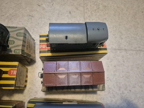 Trix Express antico materiale rotabile lotto di 12 vagoni merci passeggeri in scatola - Foto 3 di 15