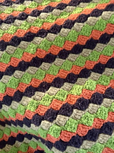 Handmade Crocheted Afghan Shell Pattern 1970s Green Orange Brown Tan 48x48” Vtg - Picture 6 of 9