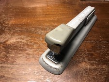 PENN CENTRAL RR COLLECTIUBLE  VINTAGE BATES  MODEL 56 STAPLER USED GOOD SHAPE  