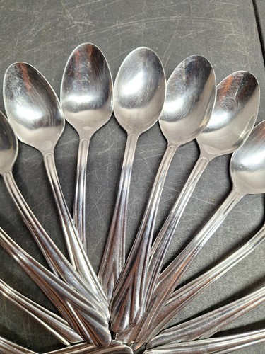 Qtt 20 Hampton Silversmiths Stainless Flatware (18 Spoons And 2 Forks). - Picture 5 of 13