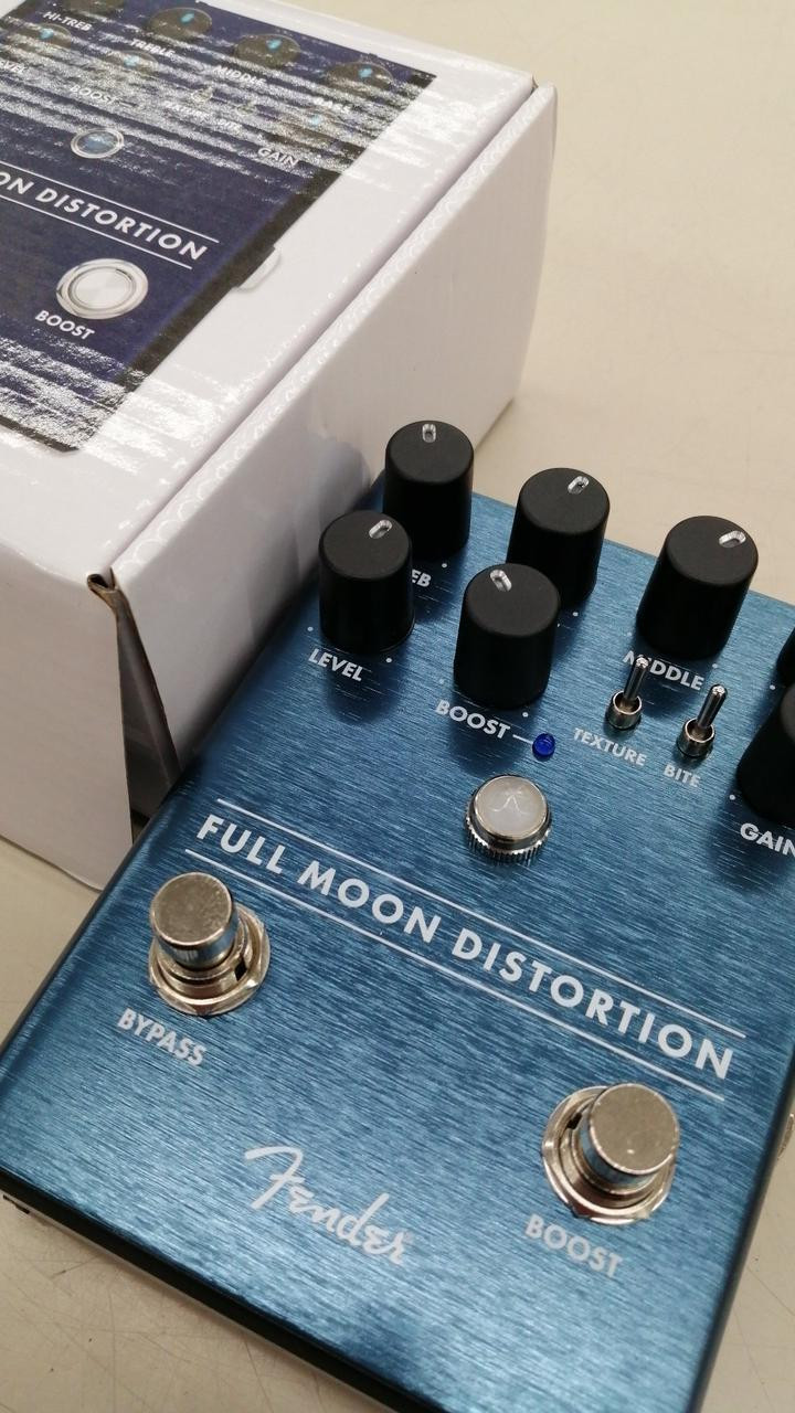 ギター Fender FULL MOON DISTORTION maxresdefault.jpg