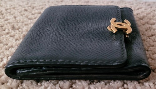 AUTÉNTICO ESTUCHE MONEDERO CHANEL VINTAGE CUERO DORADO LOGOTIPO CC USADO NEGRO - Imagen 5 de 15