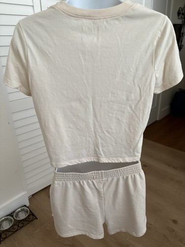 Pink Floyd Women’s Ivory Graphic Print short pj pajama set size med two piece - Picture 4 of 12