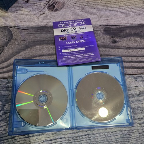 Riddick (Blu-ray/DVD, 2014, 2-Disc Set, Unrated Includes Digital Copy... - Picture 4 of 4