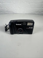 Studio 35 ST-200 Point & Shoot Reusable Camera w/Flash Black - Clean condition!