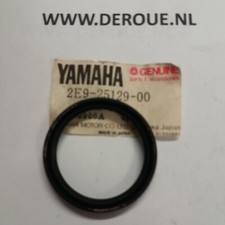 C.C1.40 OEM PARTS 2E9-25129-00 YAMAHA SEAL, PLATE DUST