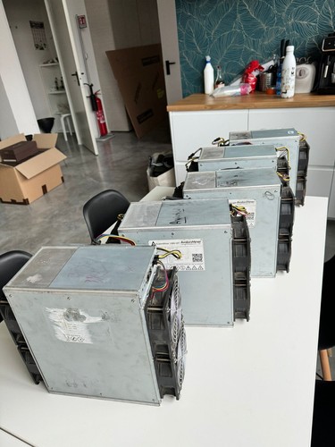 AVALON MINER ASIC 50 th/s USATO SHA256 - Foto 2 di 5