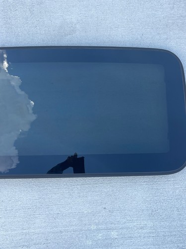 2017 - 2021 Honda Civic Hatchback Sun Roof Glass OEM No Rust - Picture 4 of 13