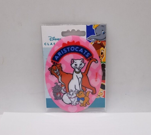Disney The Aristocats Iron-On Patch: Thomas O'Malley Duchess & Kittens New Ship - Picture 10 of 10
