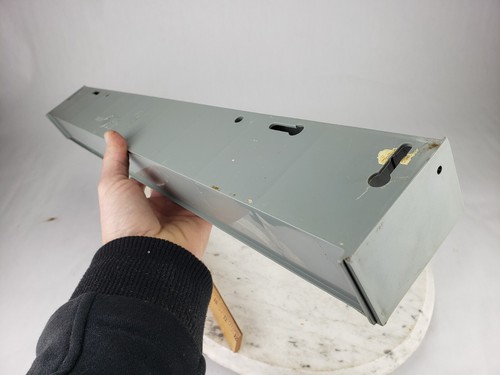 9 Bin Horizontal Storage 23.5" x 2" x 3" Retail Store Display Cubby No Tilt Bins - Picture 6 of 6