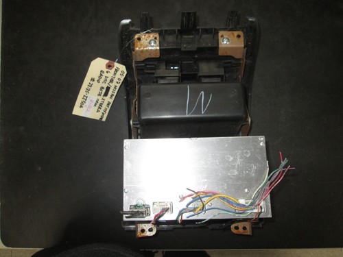 NISSAN SENTRA / FRONTIER/XTERRA 6 DISC BOSE OEM RADIO #28185-ZT50A - Bild 3 von 3