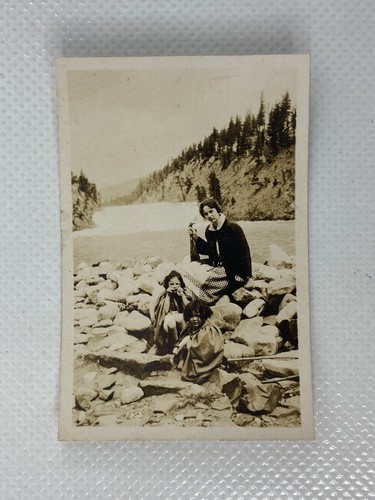 Woman & Two Children On Rocks By River B&W Photograph 1.75 x 2.5 - Picture 2 of 3