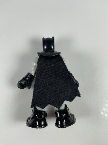 Fisher-Price Imaginext DC Super Friends Batman Hero giocattolo action figure grigio nero - Foto 2 di 3
