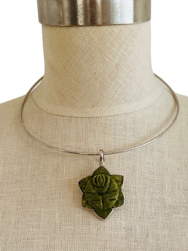 Coreen Cordova Que Milagro 925 Silver Carved Green Flower Gemstone Pendant - Picture 4 of 5