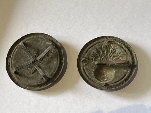 FRANCE : bossettes jugulaires de shako. grenadier - 第 2/2 張圖片