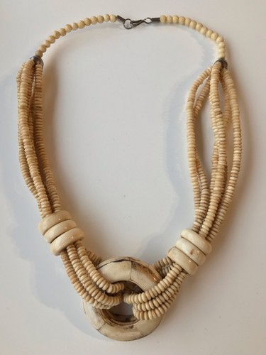 Antike Perlenkette Sonnenzeichen - Bild 1 von 9