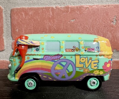 カーズ、ミニカー、メートー、フィルモア Pixar Cars Diecast Fillmore Rare With Headband Gas Cans