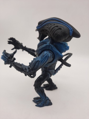 Figura de acción Kenner Aliens Blue & Black Gorilla Alien 5" Fox 1992 brazo acción - Imagen 3 de 10