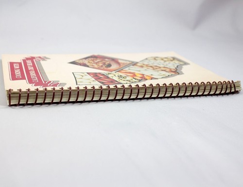 Cooking With California Dry Beans [Spiral-bound] Dry Bean Advisory Board 1992 - Picture 7 of 12