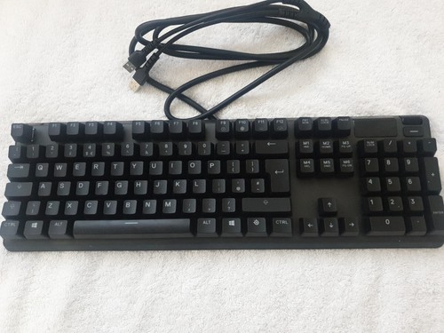 Steelseries apex 7 red switch..PLEASE READ THE DESCRIPTION.  - Picture 2 of 4